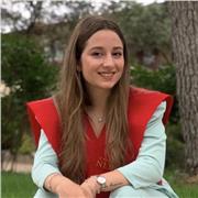 Soy una profesional altamente cualificado en el campo de la fisioterapia con una formación académica en docencia y teleformación.